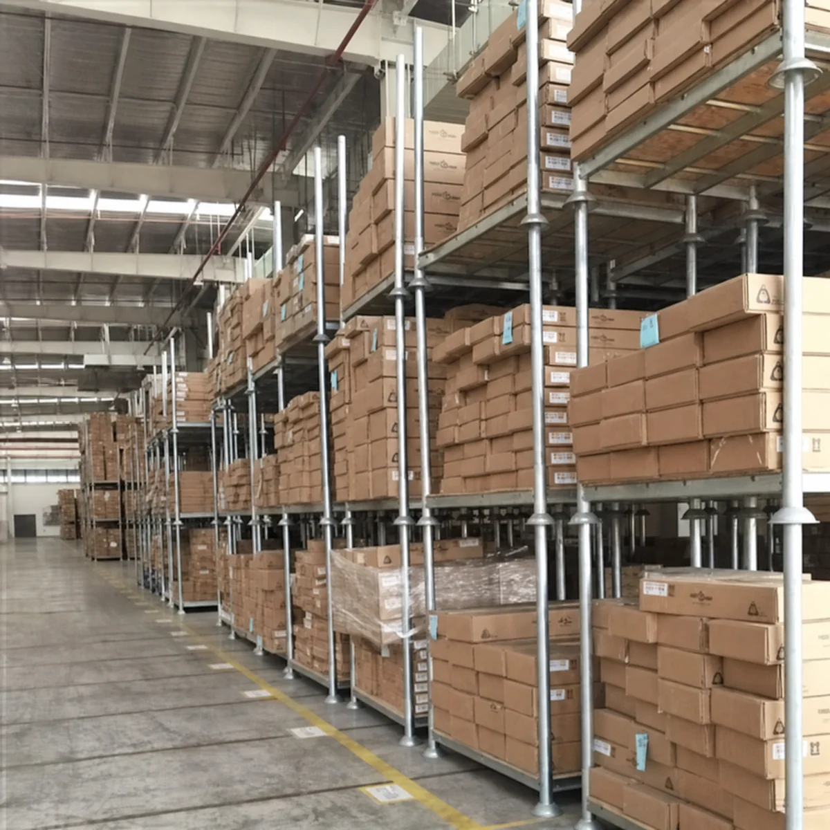 Stackable post pallet illustrative view 5